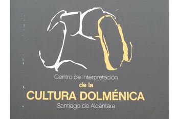 Normal centro de interpretacion de la cultura dolmenica