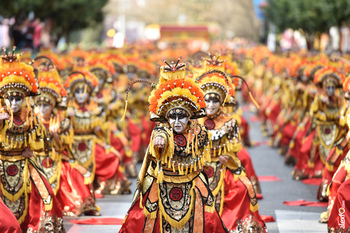 Comparsa los lingotes desfile de comparsas carnaval de badajoz 2019 1 normal 3 2