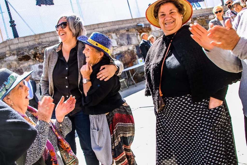 La portavoz y la consejera de Cultura participan en el acto institucional de inauguración de la Fiesta del Cerezo en Flor