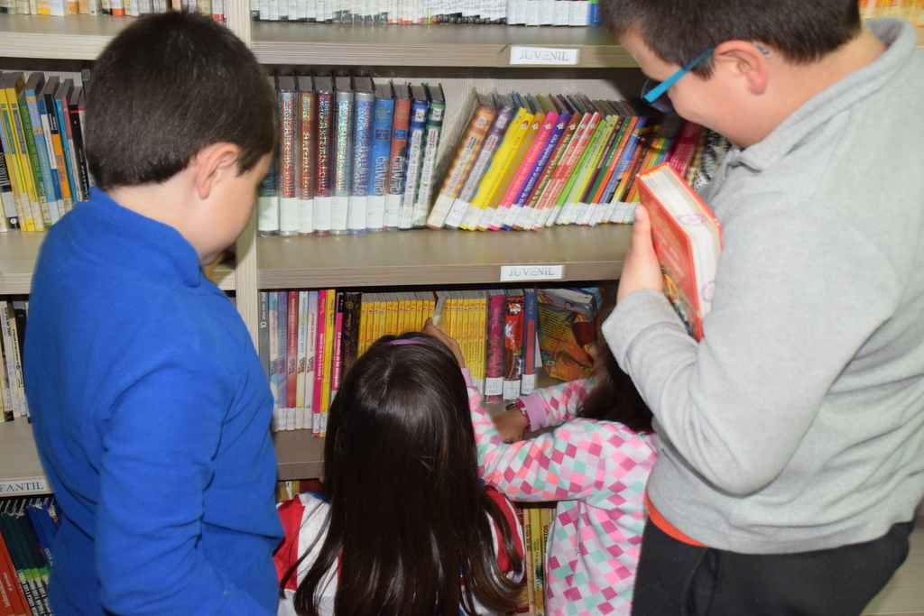 187 bibliotecas y agencias de lectura reciben ayudas para fondos bibliográficos de la Diputación de Cáceres