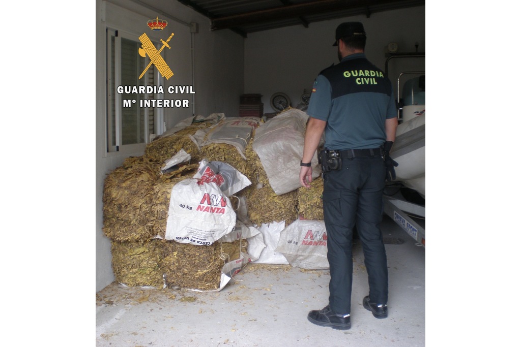 La Guardia Civil interviene 620 kilogramos de hoja seca de tabaco de contrabando valorados en 43.000 euros