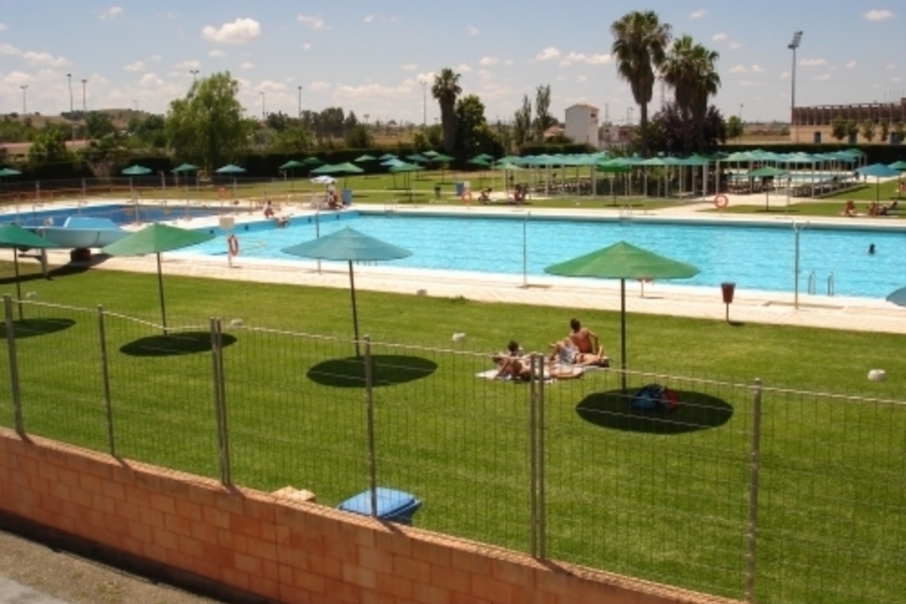 Unidas Podemos critica el cierre de las piscinas municipales de Badajoz en plena ola de calor