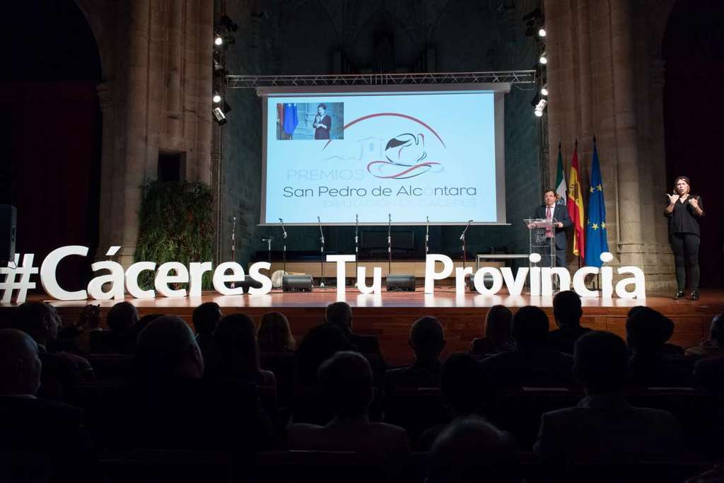 Fernández Vara resalta la originalidad y la innovación de los proyectos ganadores en la III edición de los premios San Pedro de Alcántara