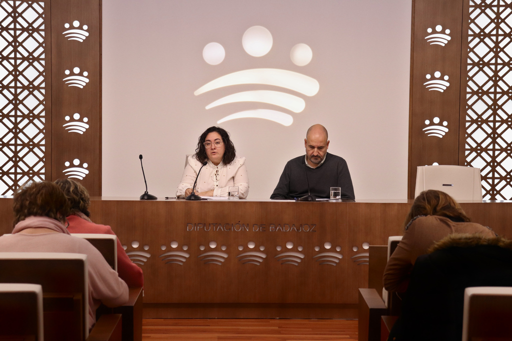 La Diputación de Badajoz modernizará y hará más atractiva laLa Diputación modernizará y hará más atractiva la Oficina de Información Administrativa
