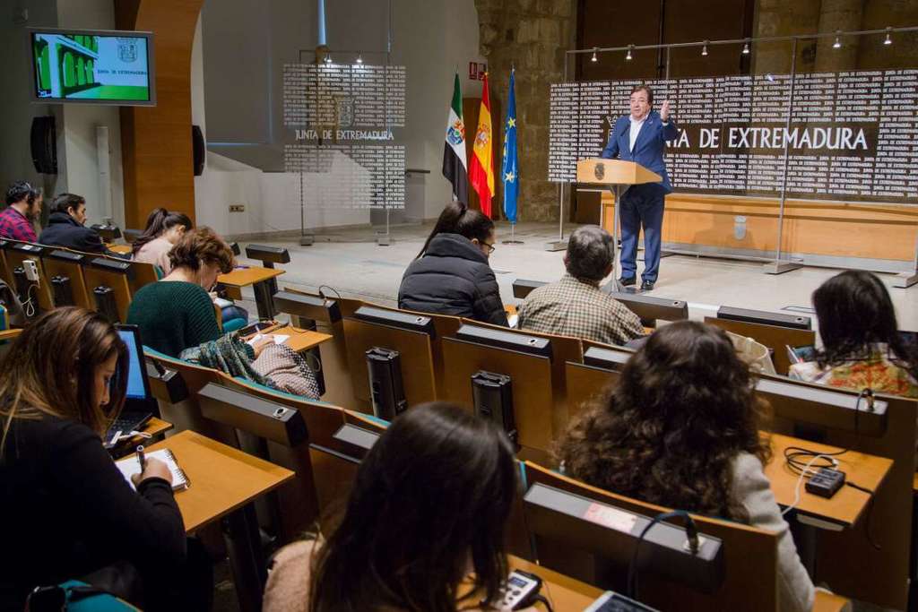 Fernández Vara cree que el nuevo Gobierno será bueno para los ciudadanos de Extremadura