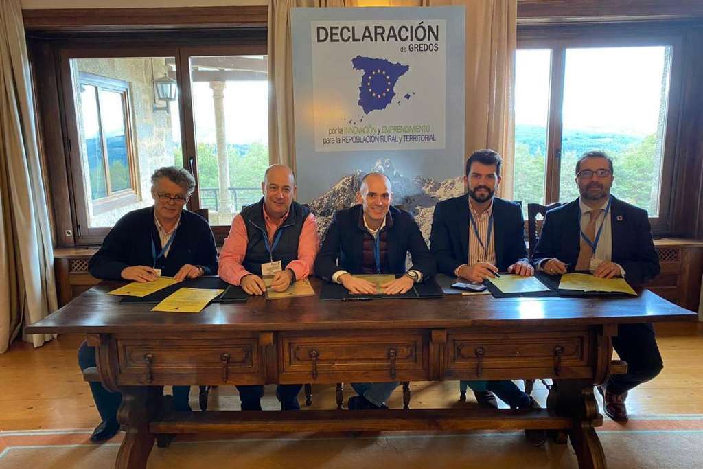 La Junta rubrica en Ávila el Pacto por la Innovación y el Emprendimiento para la Repoblación Rural y Territorial