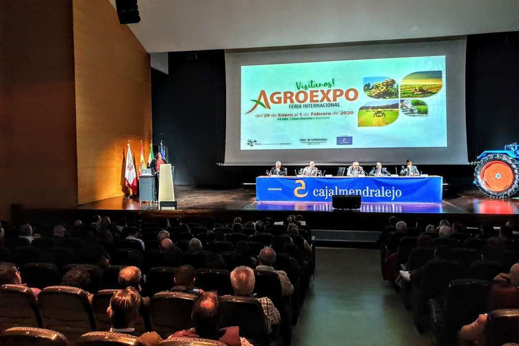 Begoña García subraya que 2020 es clave para la PAC y que Extremadura lucha por asegurar la renta de trabajadores agrarios y el relevo generacional