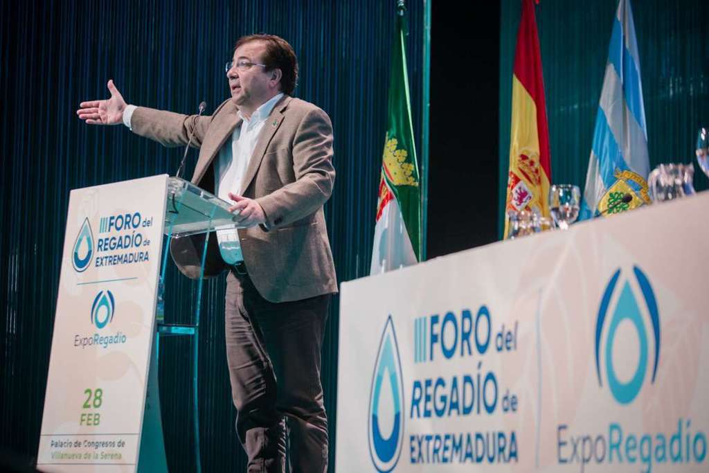 Fernández Vara considera esencial una adecuada gestión del agua ya que se trata de un bien escaso