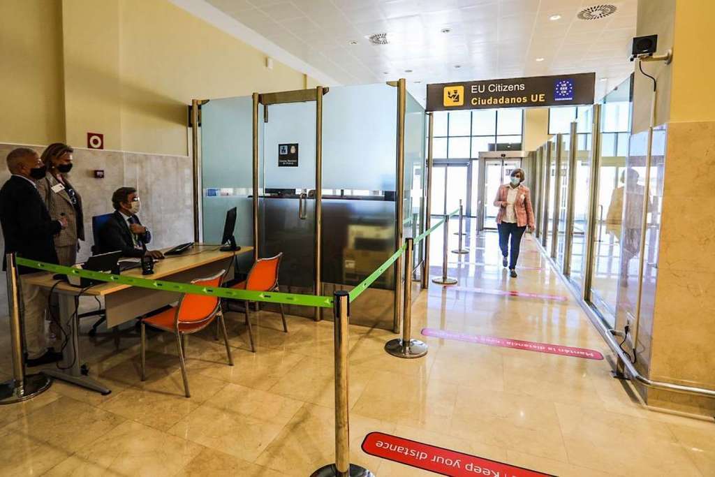 La frecuencia de vuelos en el aeropuerto de Badajoz se recuperará a partir del mes de julio a medida que aumente la movilidad