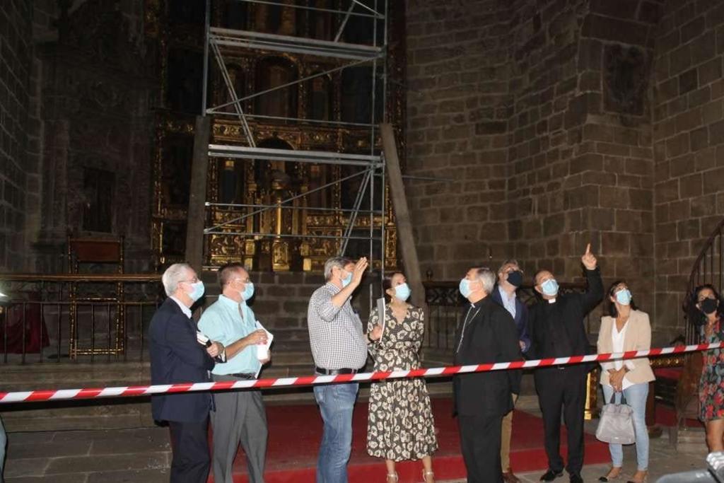 La Junta de Extremadura y la Diócesis de Plasencia acuerdan el inicio de la rehabilitación de la iglesia de San Martín