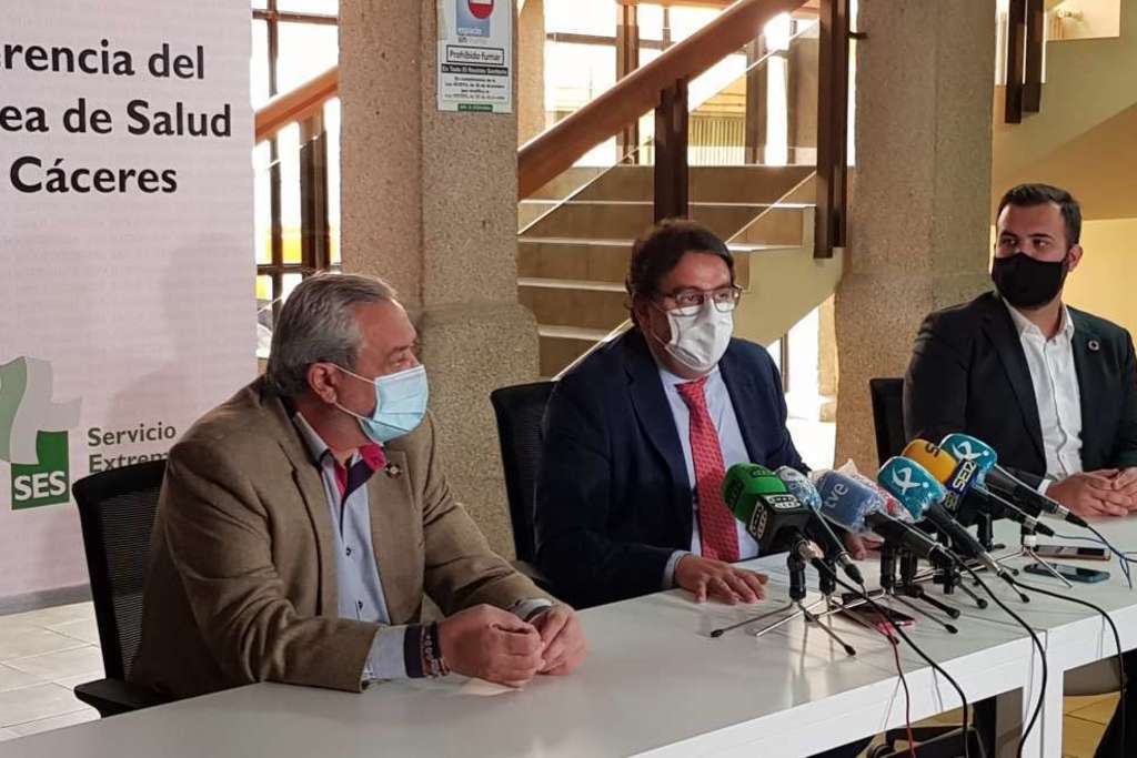 El Hospital Virgen de la Montaña albergará los centros de salud de Zona Centro y Plaza de Argel y se reformará el PAC