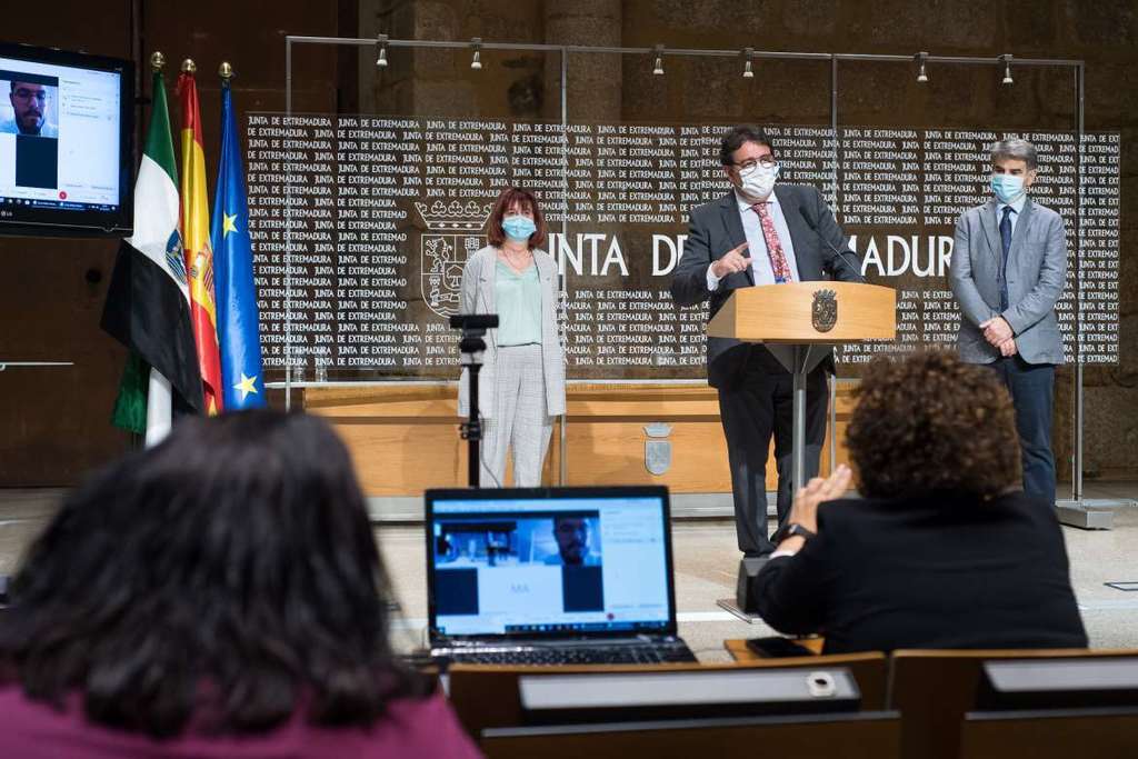 La Junta de Extremadura dispone de 390.000 dosis de vacunas contra la gripe