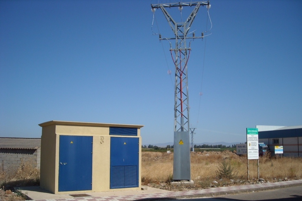 La Diputación de Badajoz firma convenios de colaboración del Plan de Infraestructuras Eléctricas Municipales con 29 municipios