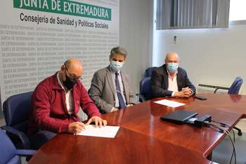 Ambucoex se hace cargo del transporte sanitario terrestre en Extremadura desde mañana jueves