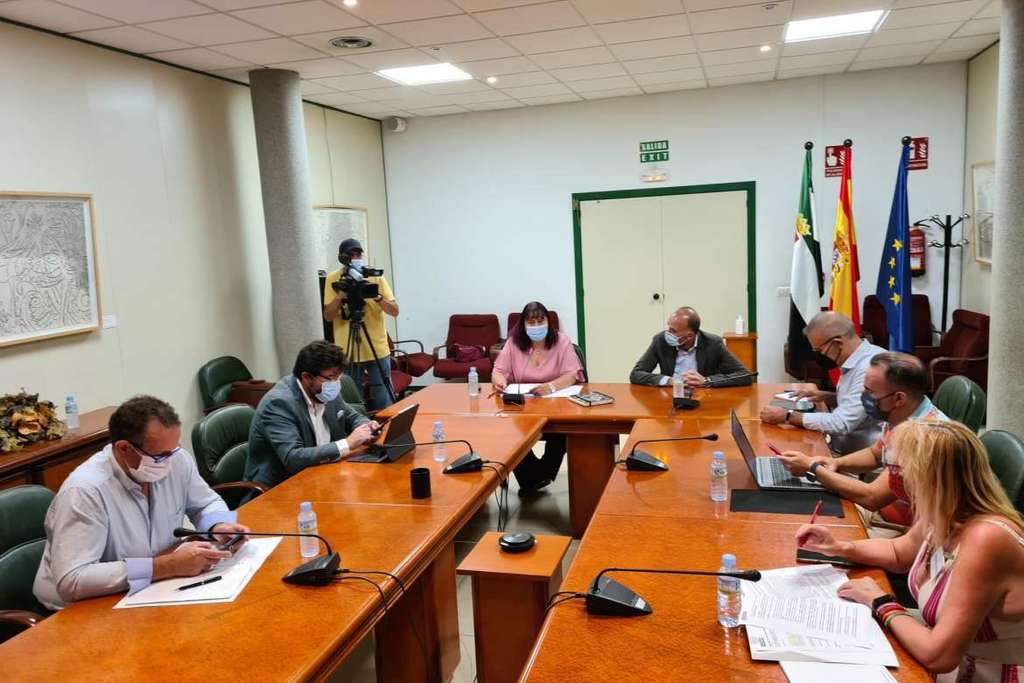 La Junta avanza en la concertación social de Estrategia ante el Reto Demográfico y Territorial de Extremadura