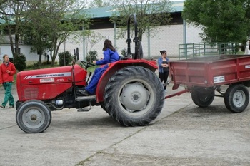Tractor mujer normal 3 2