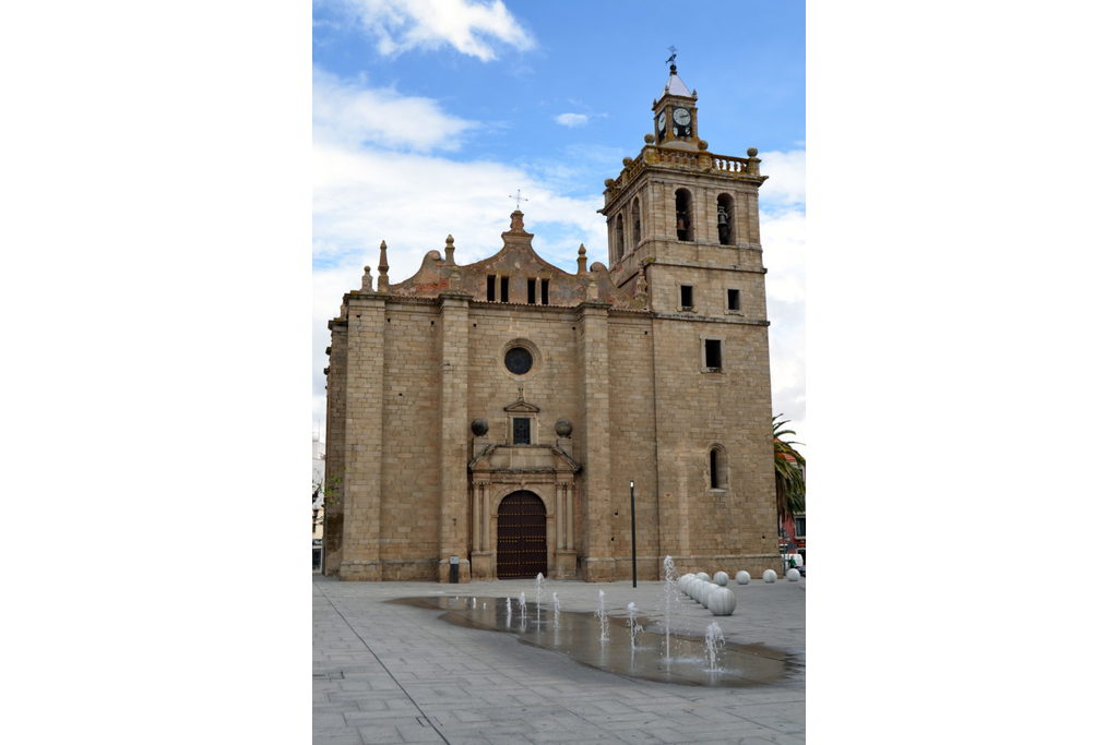 El DOE publica el decreto que declara BIC la iglesia de Nuestra Señora de la Asunción, en Villanueva de la Serena