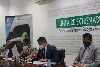 Industria edita dos guías divulgativas del vehículo eléctrico para impulsar la movilidad limpia y eficiente en Extremadura