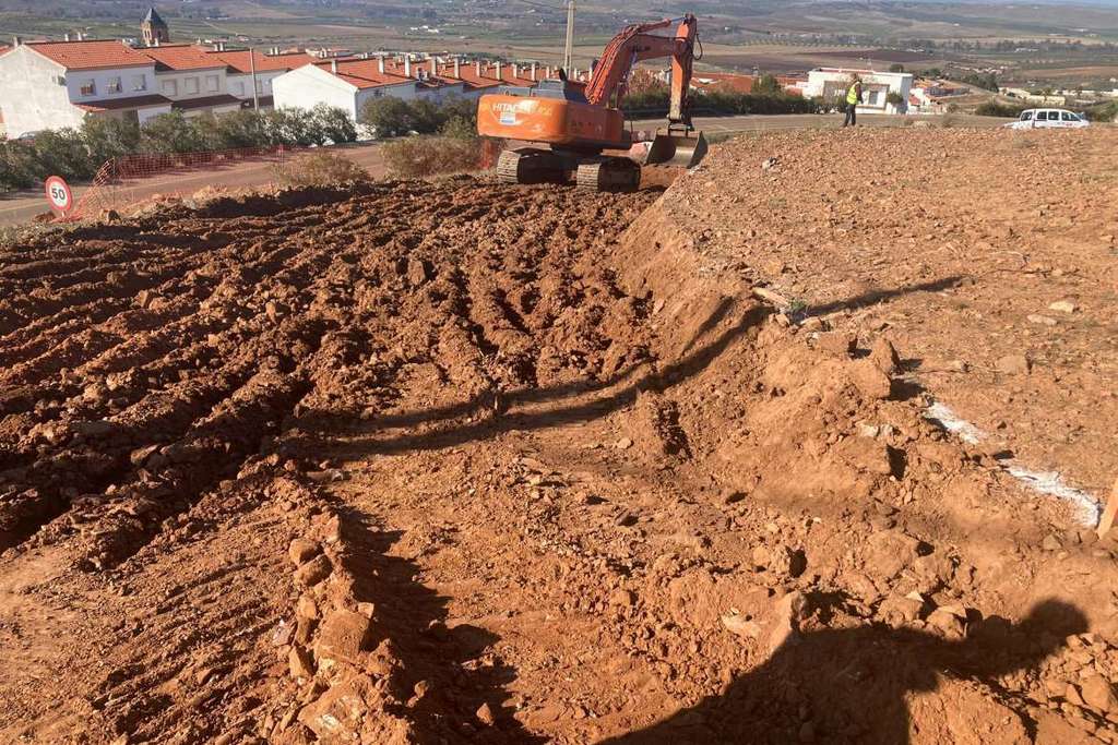 Comienzan las obras de construcción de los nuevos depósitos de agua potable en La Zarza