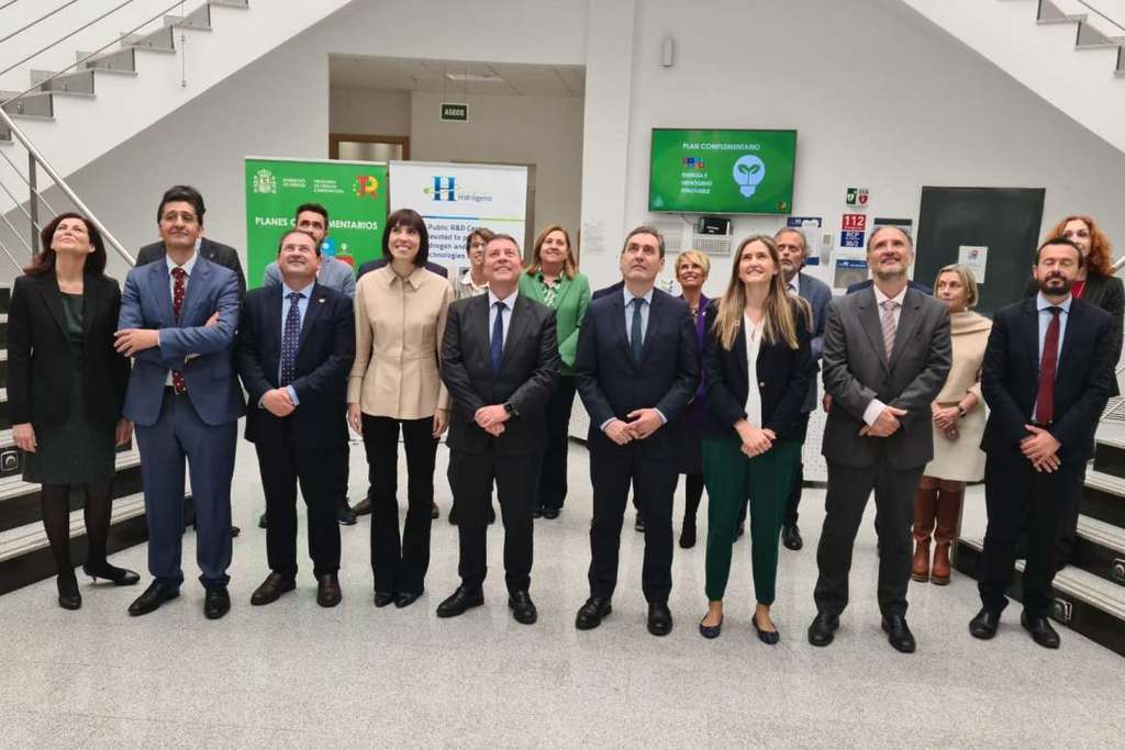 La Junta de Extremadura firma con el Ministerio de Ciencia e Innovación su participación en el Plan Complementario de Hidrógeno Renovable