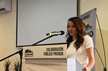 Nuria Flores Redondo valora la colaboración público-privada para propiciar iniciativas turísticas