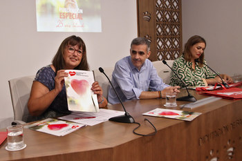 La Diputación de Badajoz edita una revista de ADMO con motivo de su 25 aniversario