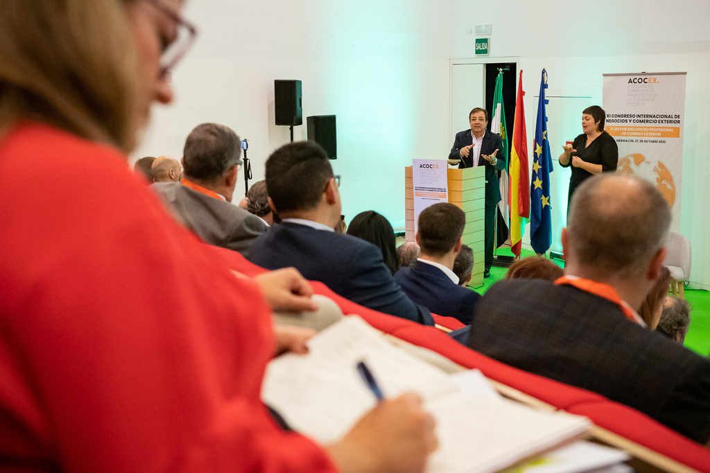 El presidente de la Junta defiende la diversificación de la economía como oportunidad para la transformación de Extremadura