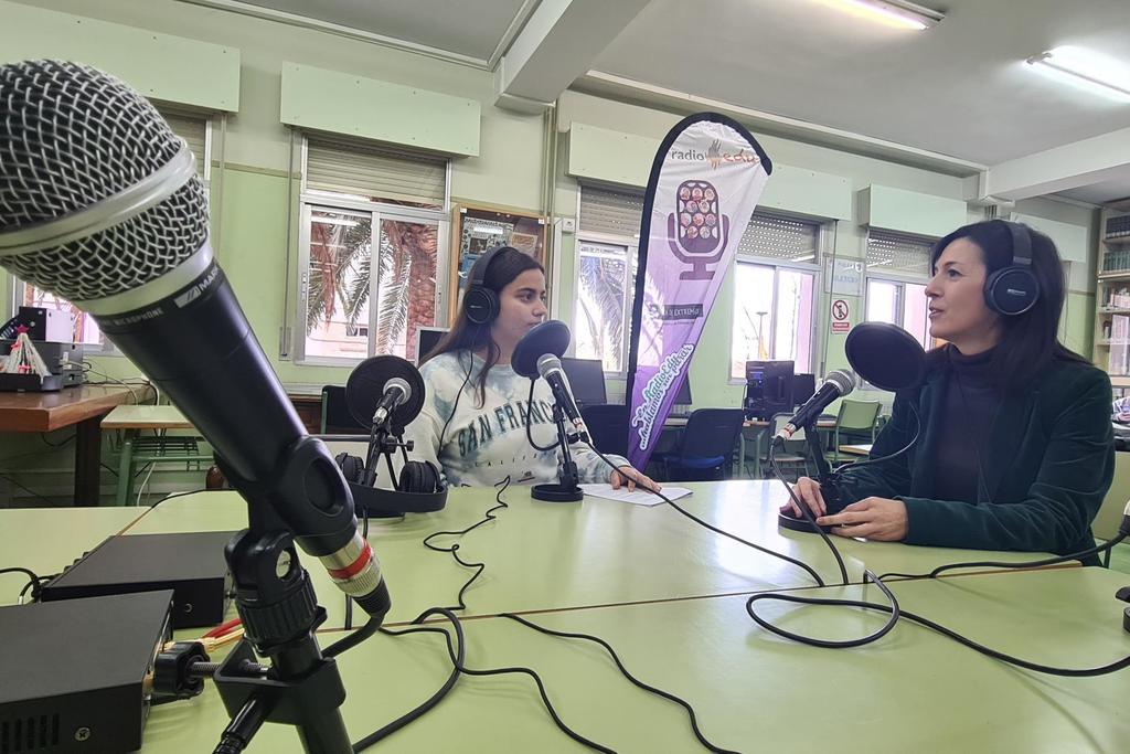 Esther Gutiérrez destaca la importancia del programa educativo RadioEdu, en el Día Mundial de la Radio