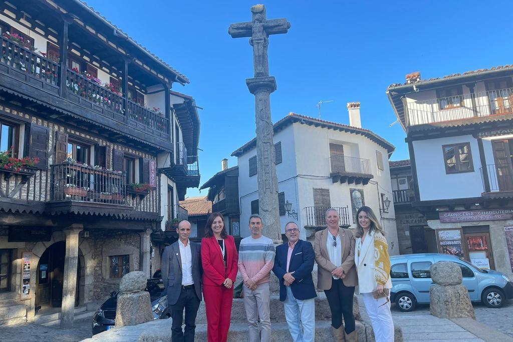 Francisco Martín anima a las empresas a ser protagonistas de la transformación del turismo rural en Extremadura
