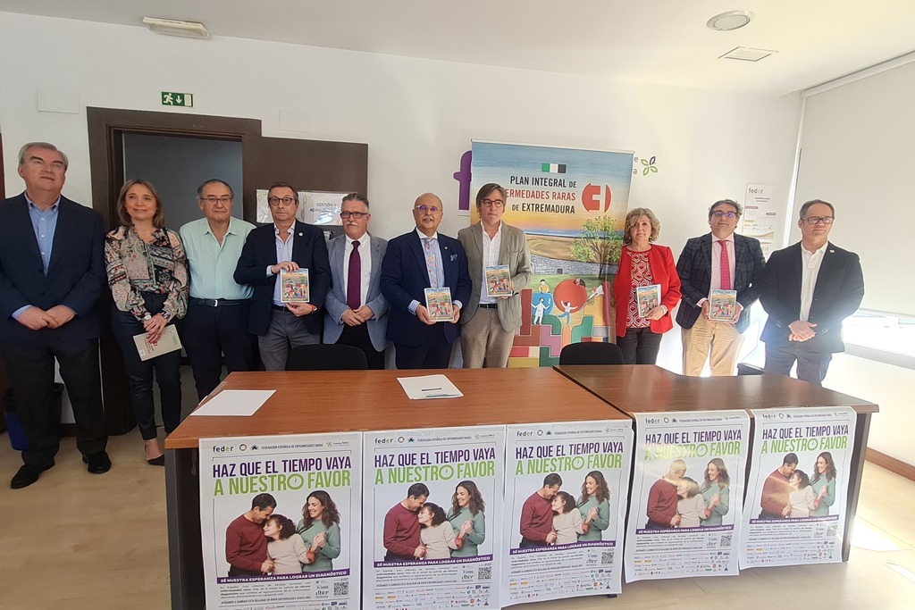 La Junta de Extremadura y FEDER publican una guía para agilizar el diagnóstico precoz de las enfermedades raras