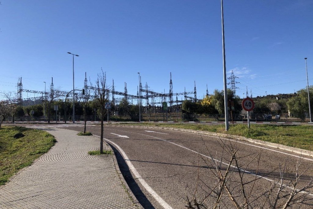 La Junta licita por 1.3 millones la construcción de un carril bici y senda peatonal para conectar la universidad con Ronda Puente Vadillo en Cáceres