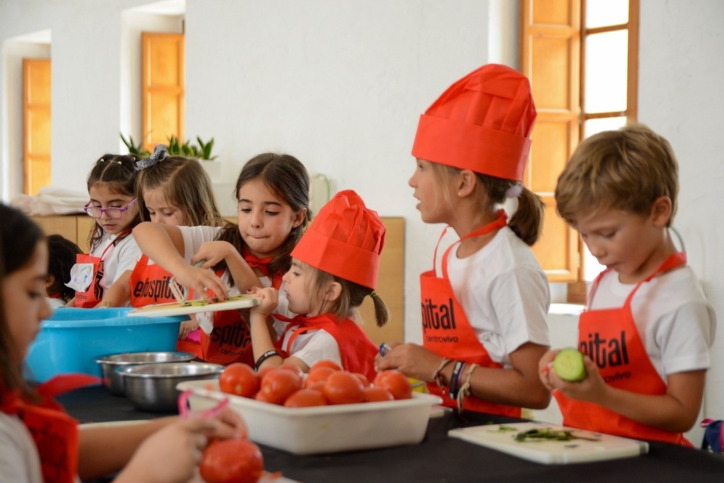 La Diputación de Badajoz organiza una campamento gastronómico de verano en El Hospital Centro Vivo