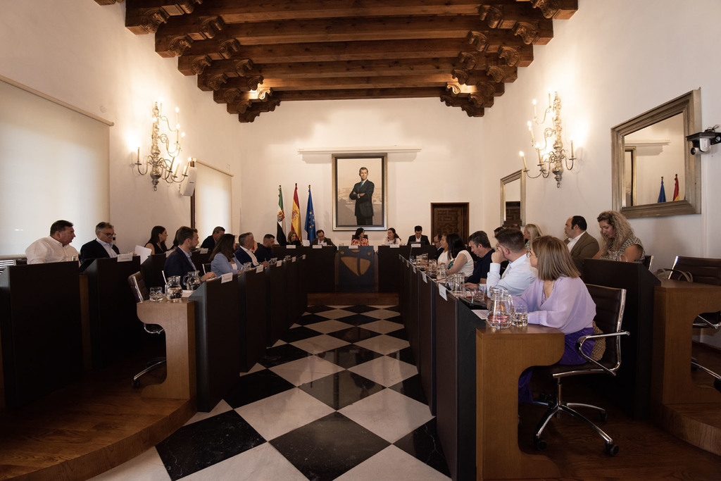 El pleno de la Diputación de Cáceres propone al Ayuntamiento de Moraleja para la Medalla al Mérito de Protección Civil de Extremadura