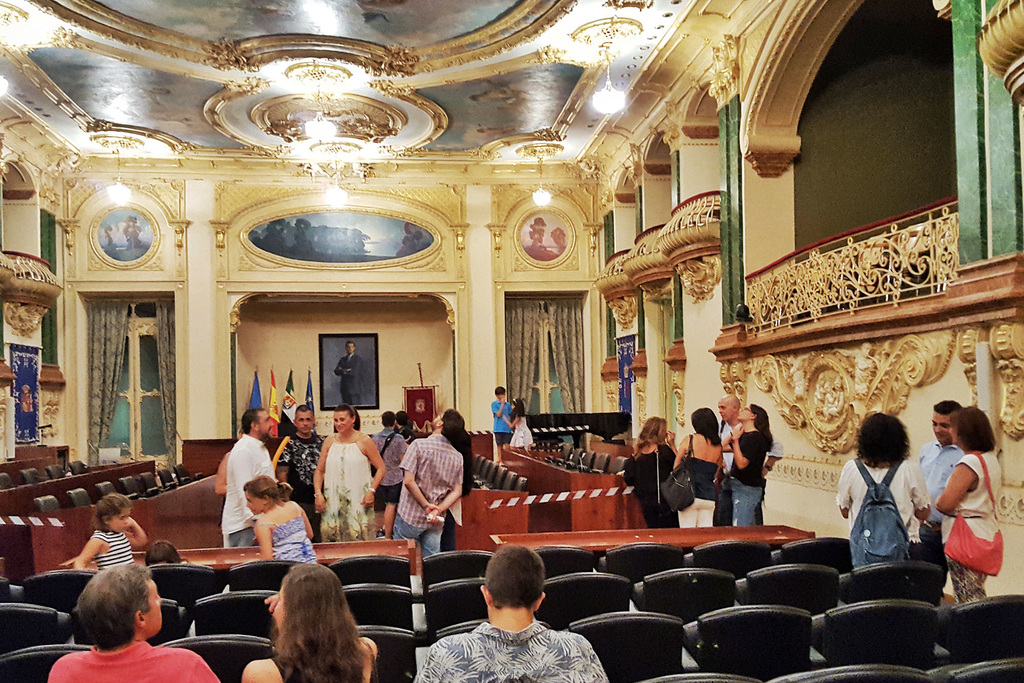 La Diputación de Badajoz se suma a la celebración de la Noche en Blanco en la ciudad pacense