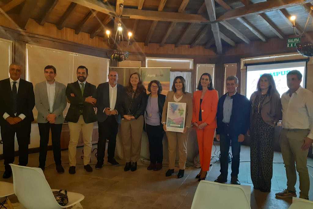 La directora de Desarrollo Rural inaugura el V Campus Mujeres Cooperativistas de Extremadura y destaca la fuerza de las mujeres y la titularidad compartida