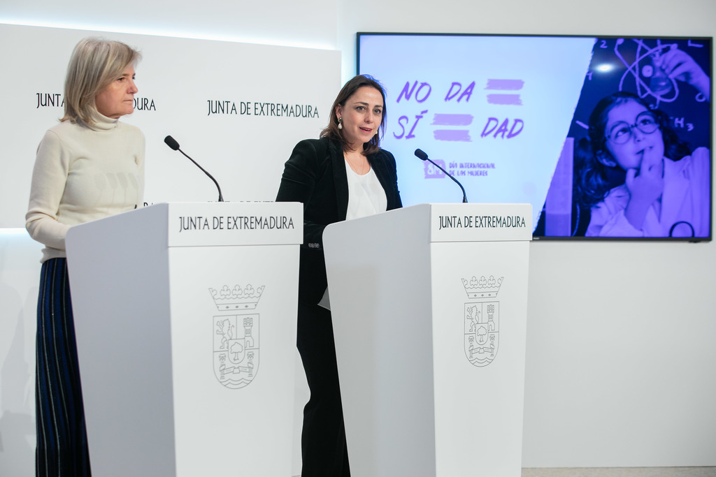 La Junta de Extremadura presenta una campaña para el 8-M que incluye 500 actividades por toda la región