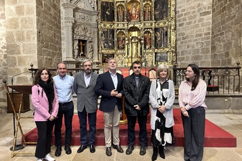 La consejera Victoria Bazaga subraya el trabajo "minucioso y detallista" realizado en la restauración de la iglesia de San Martín de Plasencia
