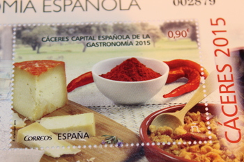 Presentan en fitur un sello dedicado a caceres como capital gastronomica normal 3 2