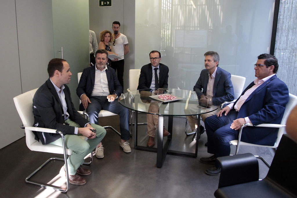 El consejero de Economía e Infraestructuras de la Junta visita la sede de PROMEDIO en Badajoz