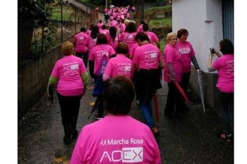 Marchagaz mas participantes que vecinos en una marcha de apoyo a la lucha contra el cancer normal 3 2
