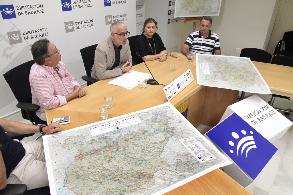 La Diputación de Badajoz edita una actualización del Mapa de Carreteras de la Provincia