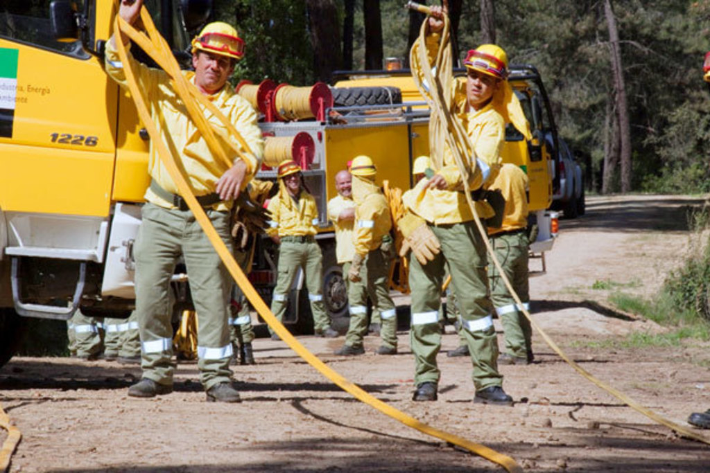 Se rebaja a Nivel 1 el incendio de Sierra de Gata y se mantienen los efectivos sobre el terreno