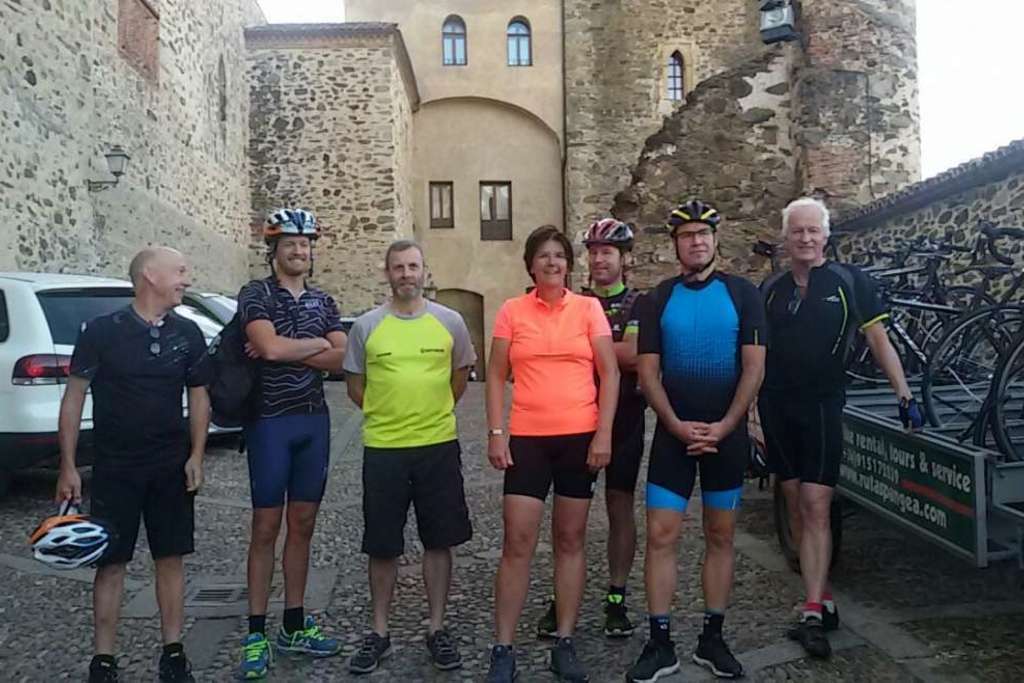 Turoperadores internacionales descubren la oferta de cicloturismo de Extremadura en una visita organizada por Turismo