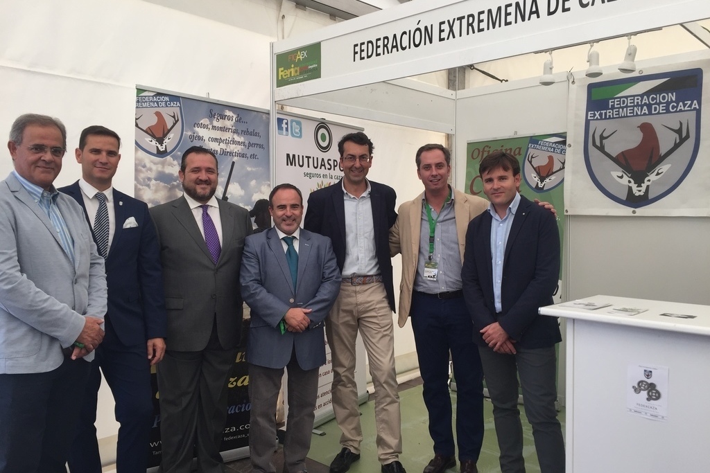 La Dirección General de Turismo promocionará Extremadura como destino cinegético durante el 2017 con acciones concretas en Portugal