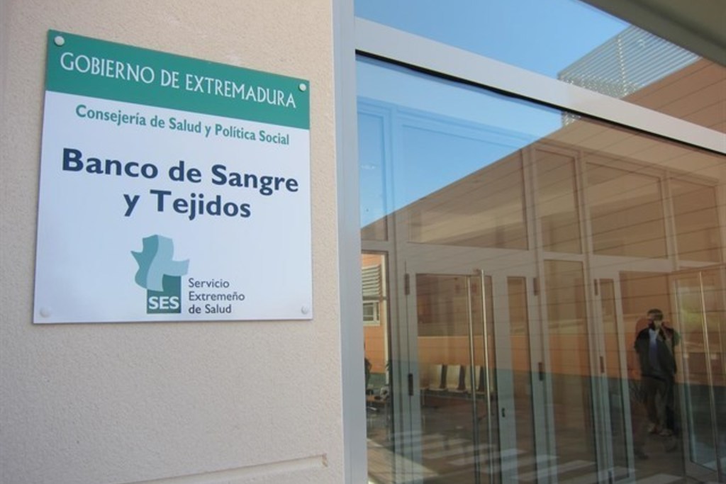 Los equipos del Banco de Sangre de Extremadura recorrerán más de 2.000 kilómetros esta semana para recoger casi 700 donaciones