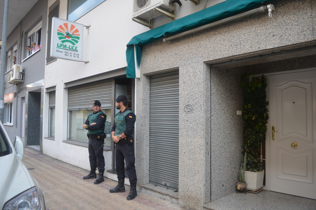 La Guardia Civil desarticula una trama dedicada a la financiación ilegal del sindicato UPA-UCE-Extremadura