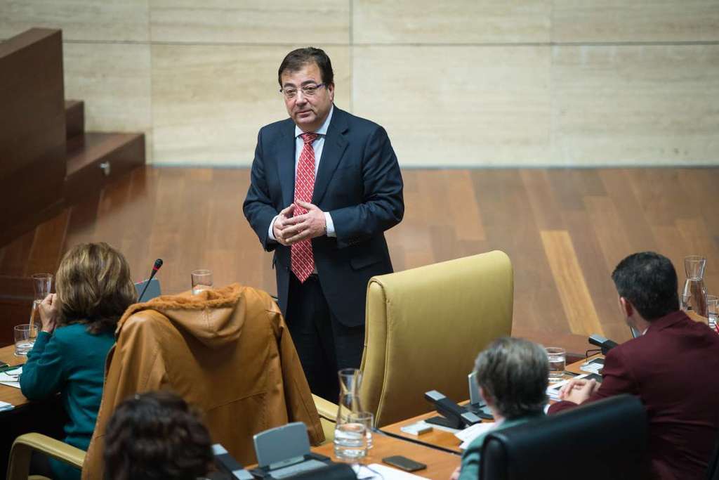 Fernández Vara se reunirá con la ministra de Agricultura para abordar asuntos como la DIA de la Mina de Aguablanca