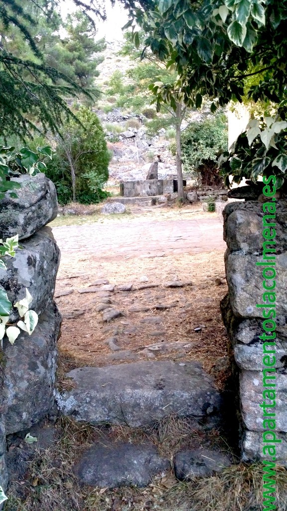 Villa de Gata, pueblo que le da nombre a Sierra de Gata PicsArt_1440020985300
