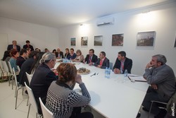 Reunión de Guillermo Fernández Vara con empresarios del sector Turístico en Fitur IMG_7691