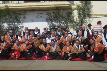 Grupo  de Coros y Danzas Jaral